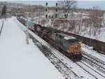 CSX 5113 and CN 2141